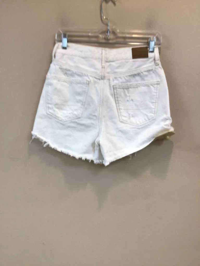 AMERICAN EAGLE SIZE 2 Ladies SHORTS