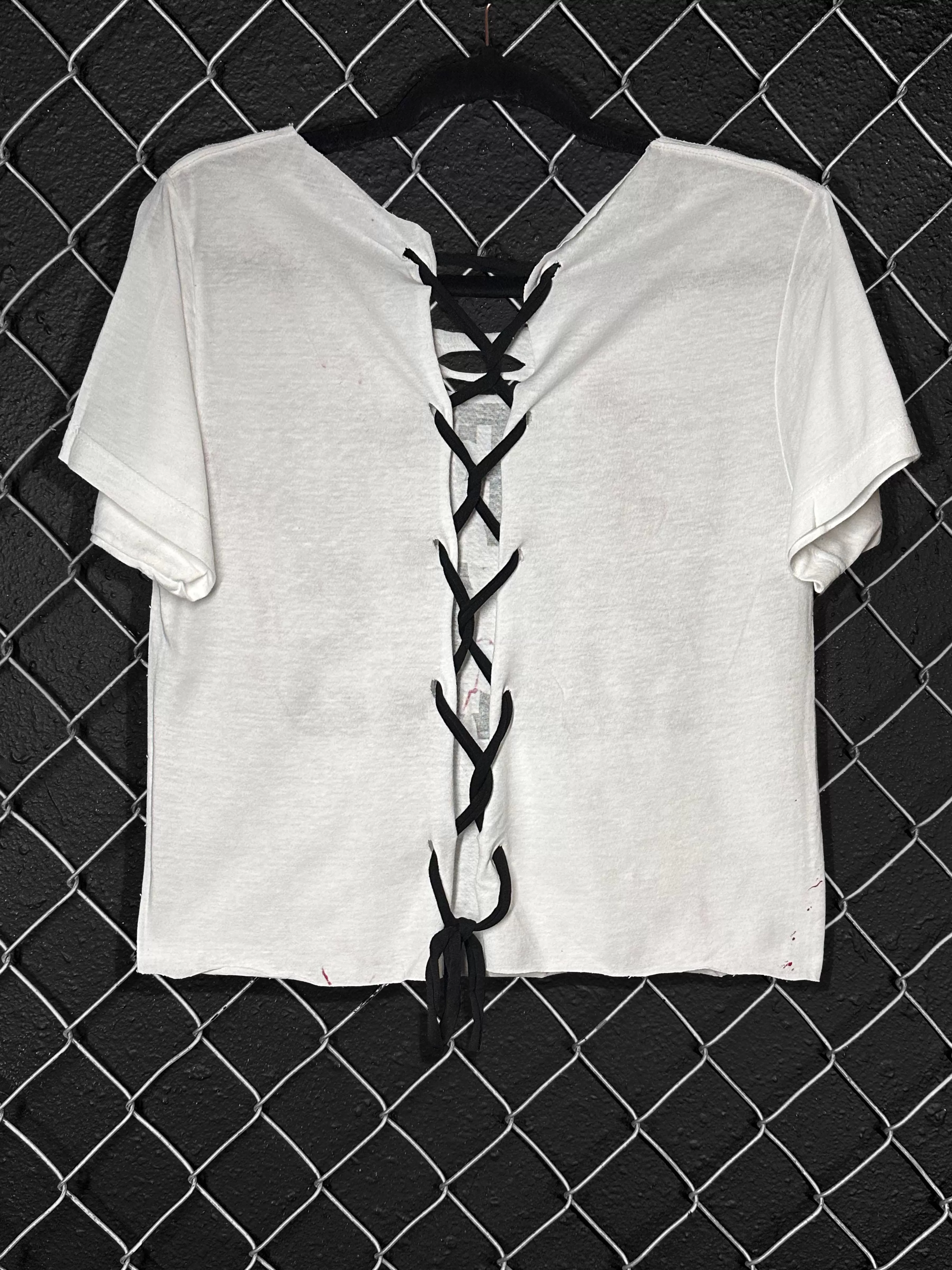 BLOOD COMFORT KILLS WIDE NECK CROP WHITE