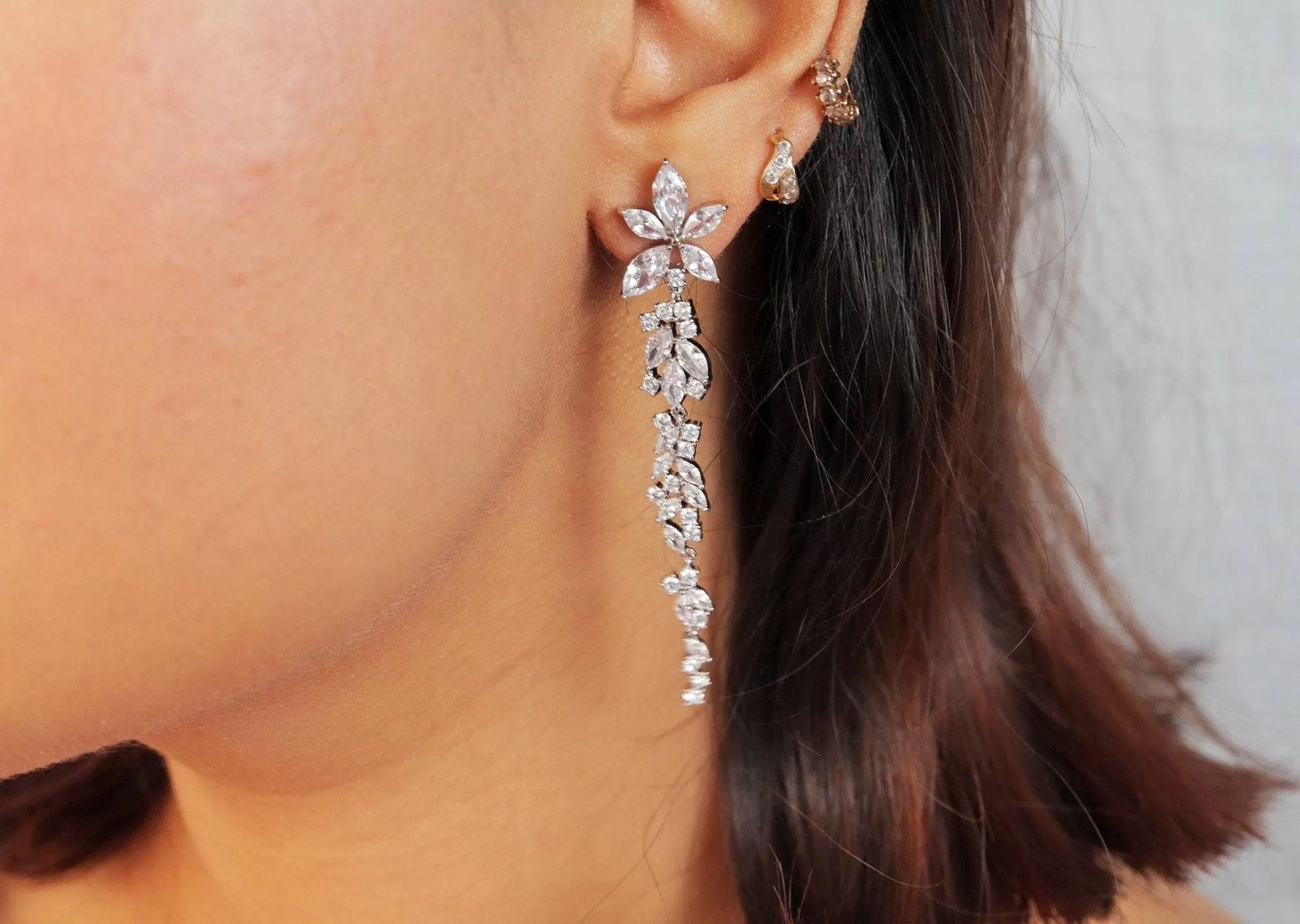 Cubic Zirconia Flower Crystal/Diamond Earrings, Long Bridal Jewelry, Bridal Earrings, Crystal Bridal Earrings, Statement Earrings Cz