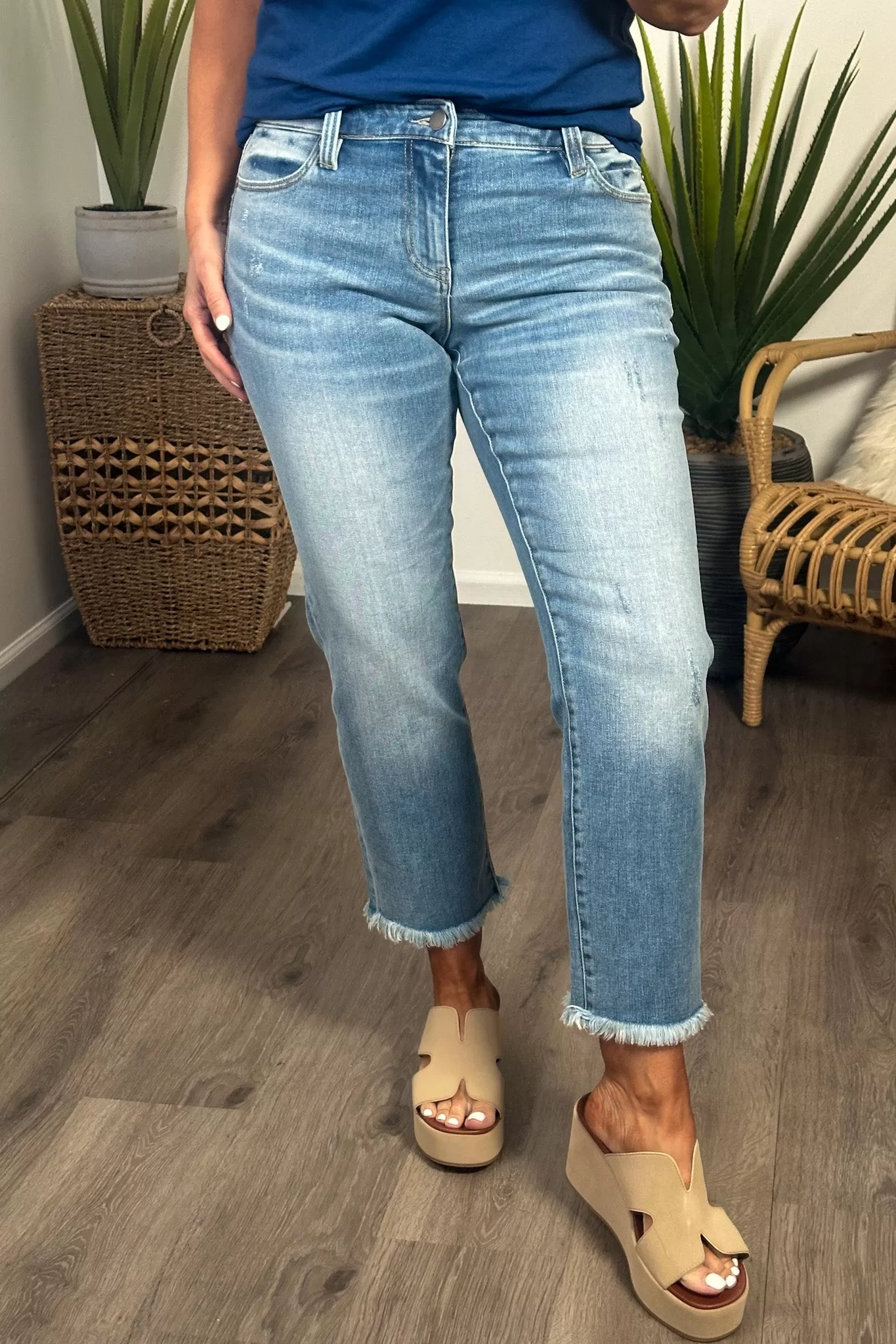 Liverpool Viola Kennedy Crop Straight Jeans : Ashmore