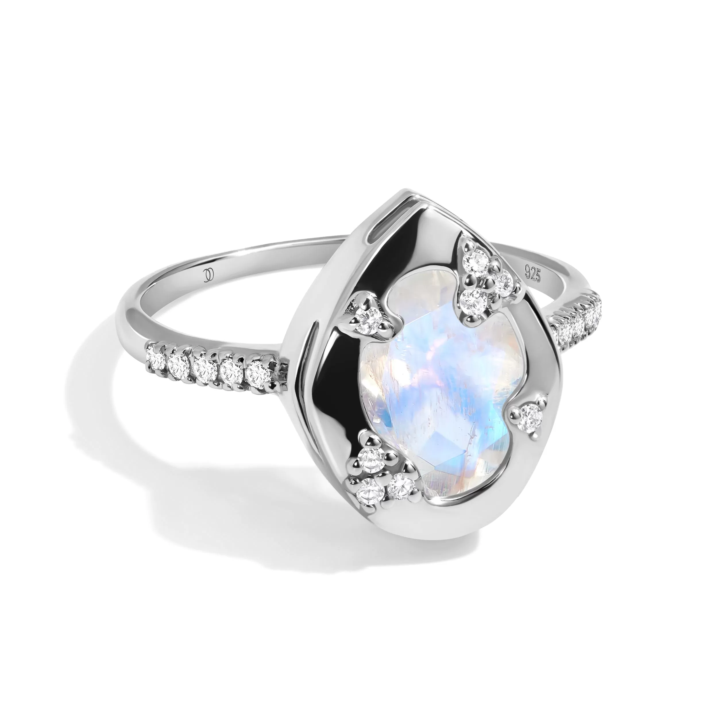 Moonstone Ring - Hot And Heavenly