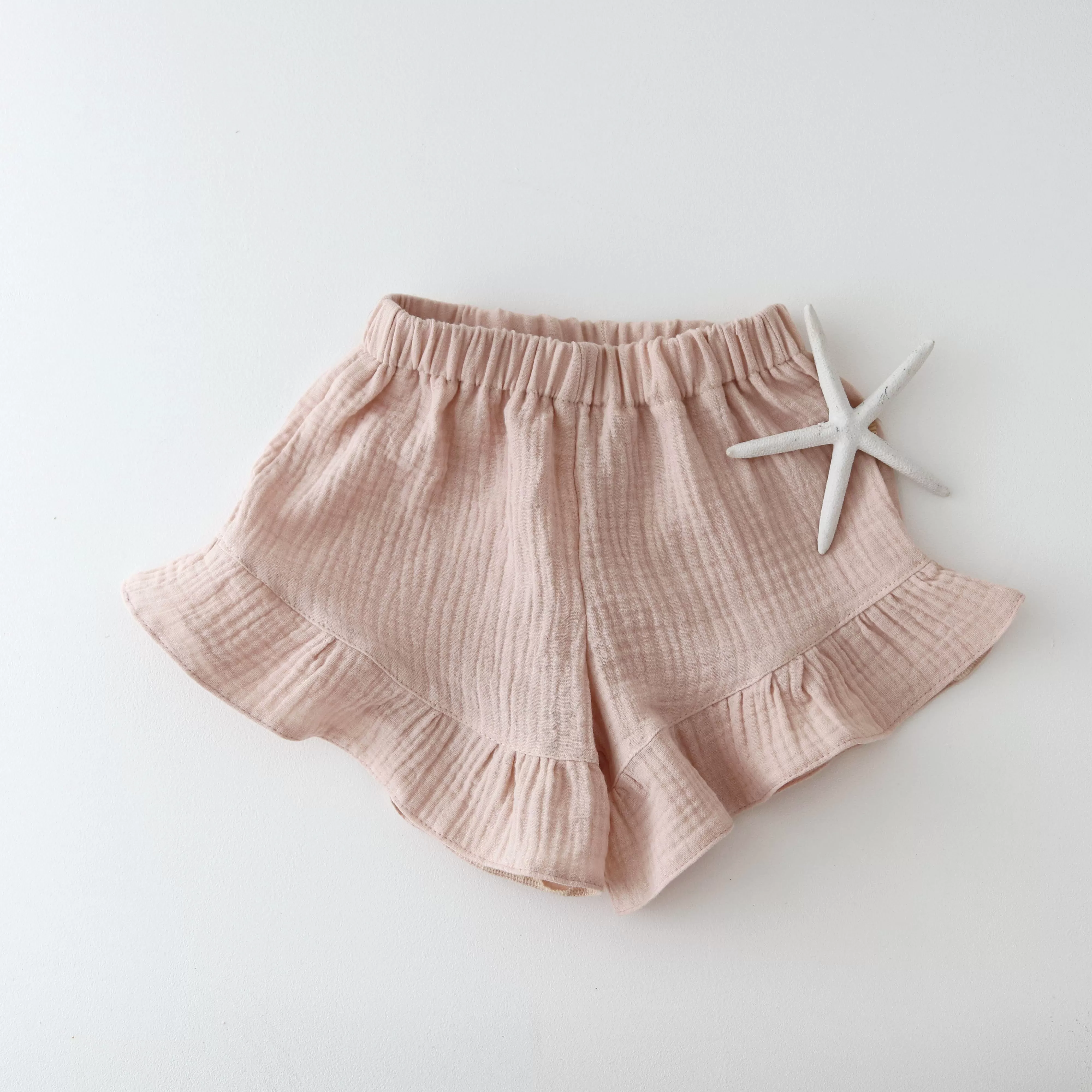 Muslin shorts with a ruffle - NUDE - LAST PAIR