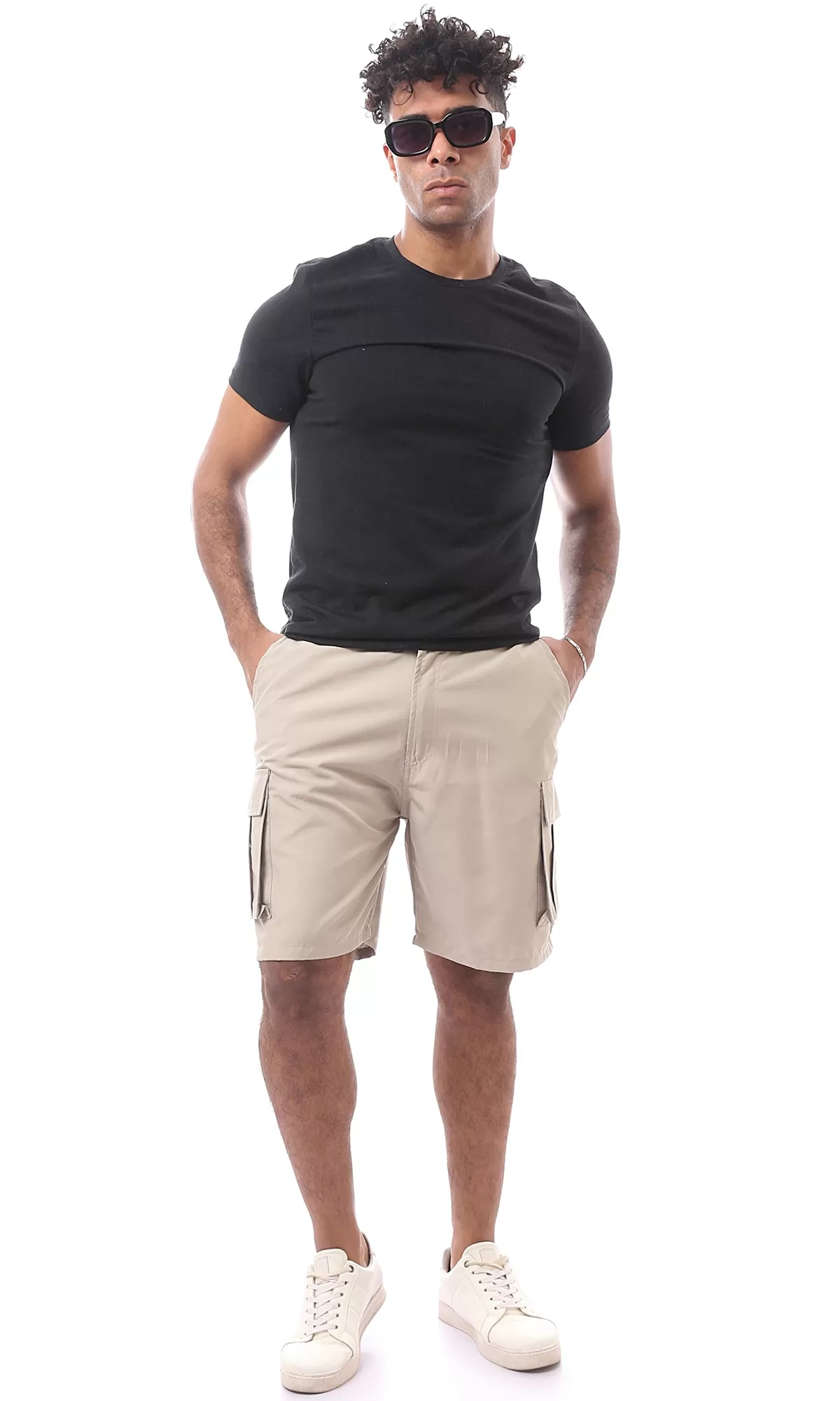 O167945 Men Shorts