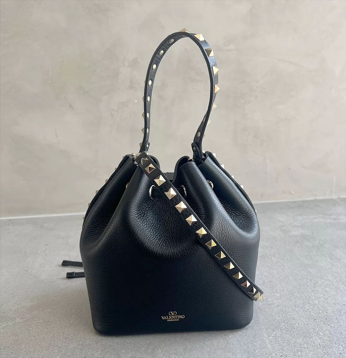 Rockstud Bucket Bag, Black