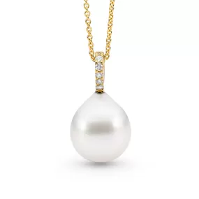 Scalloped Diamond Pearl Pendant