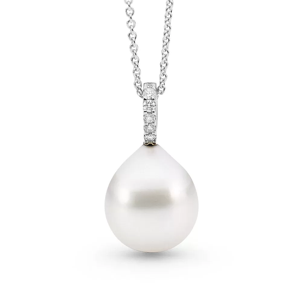 Scalloped Diamond Pearl Pendant