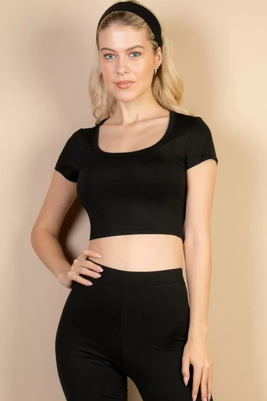 Short Sleeve Scoop Neck Crop Top