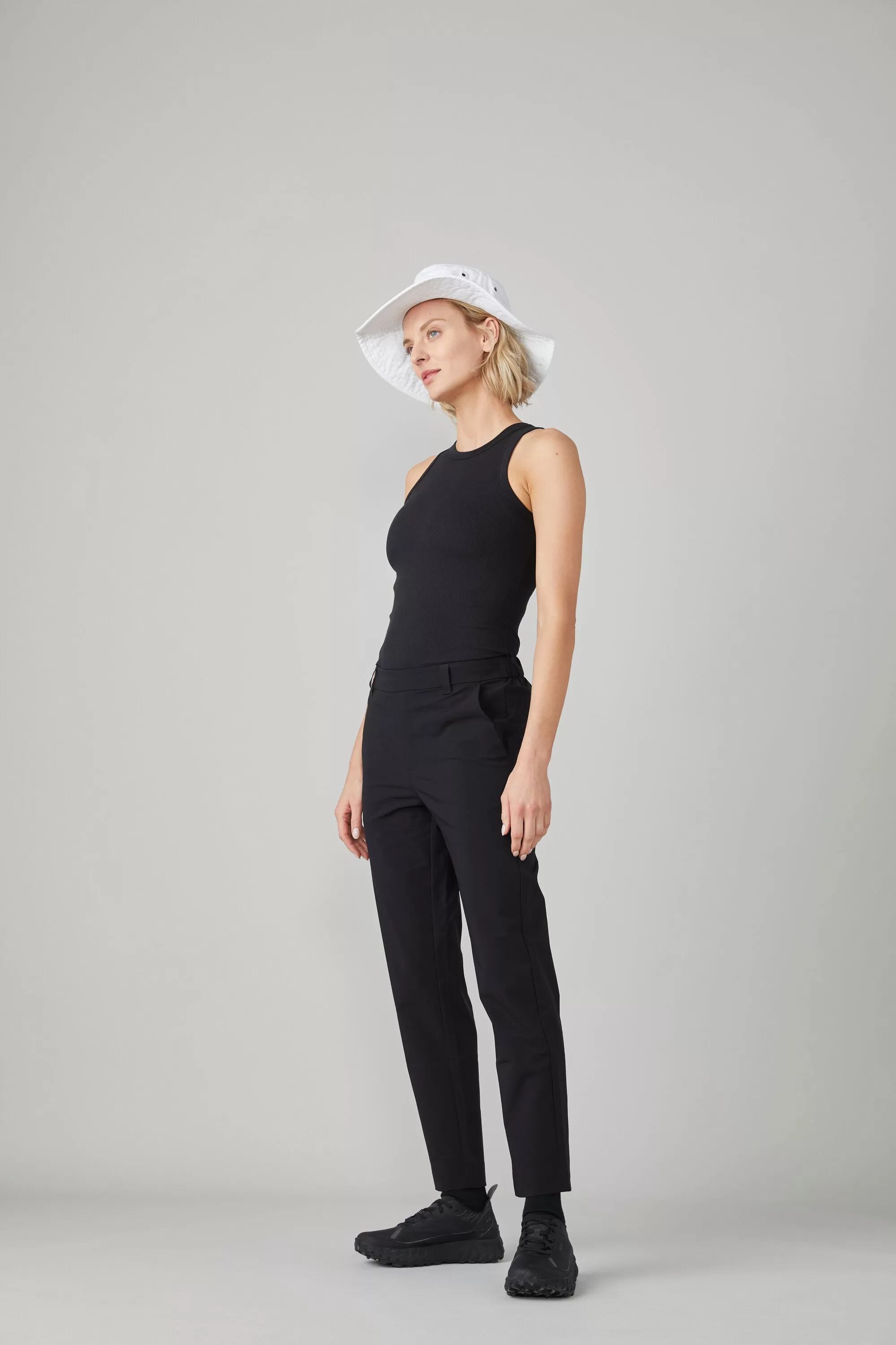 Tech Stretch Crop Pant