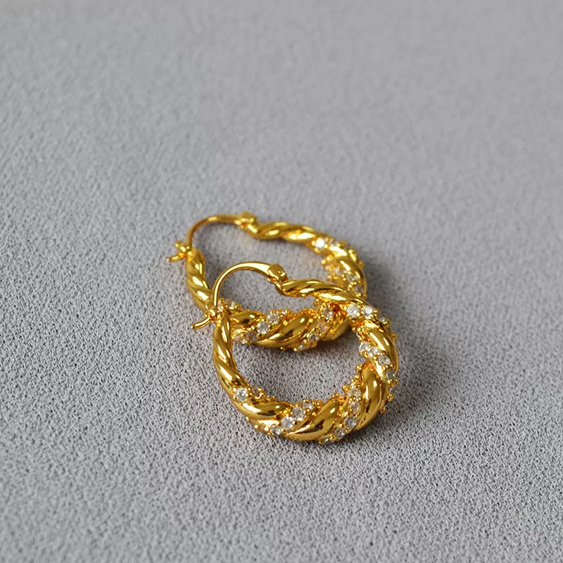 Twisted CZ Gold Ring