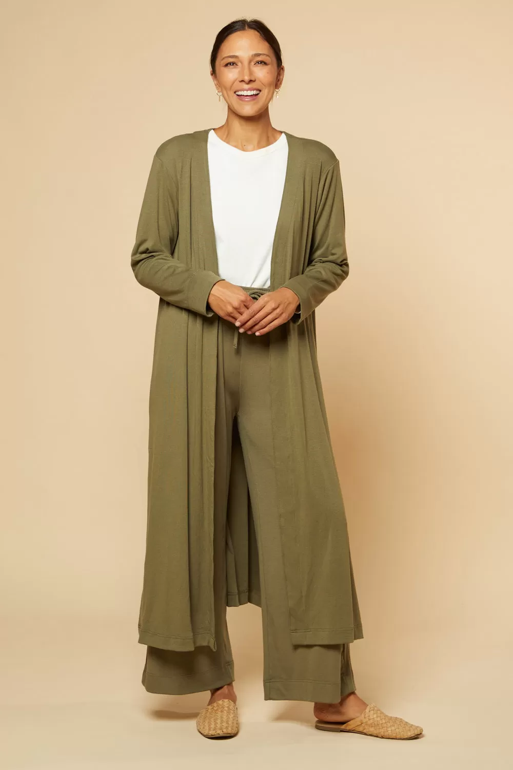 Wide Leg Stretch Pants in Khaki